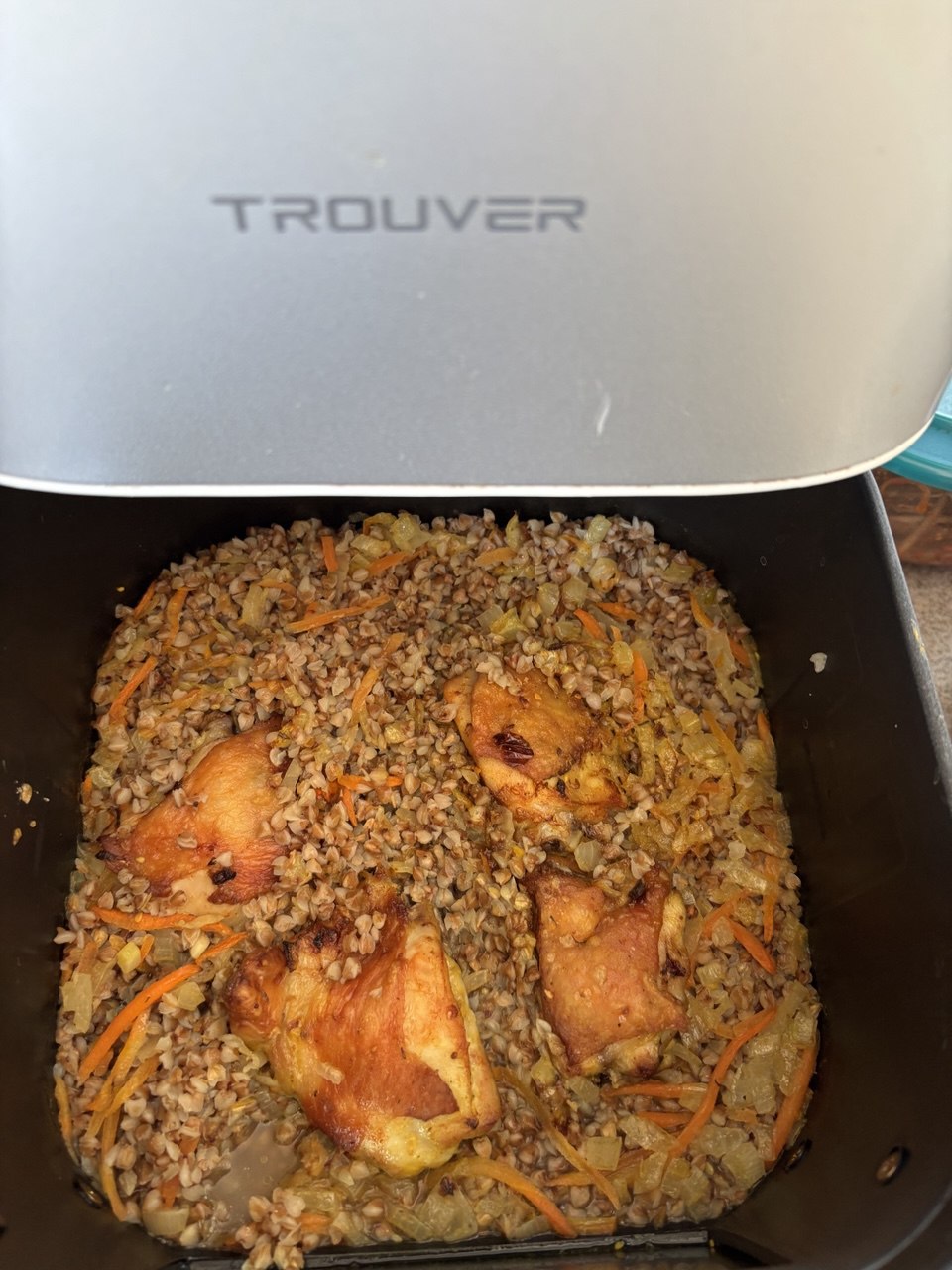 Гречка с куриными бедрами в аэрогриле.