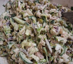 Салат с тунцом