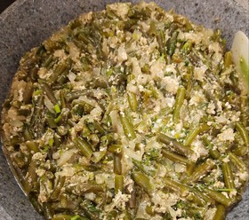 Зелёное лобио с яйцом