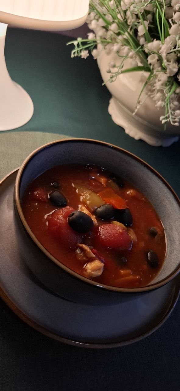 Быстрый супчик с фасолью и томатами