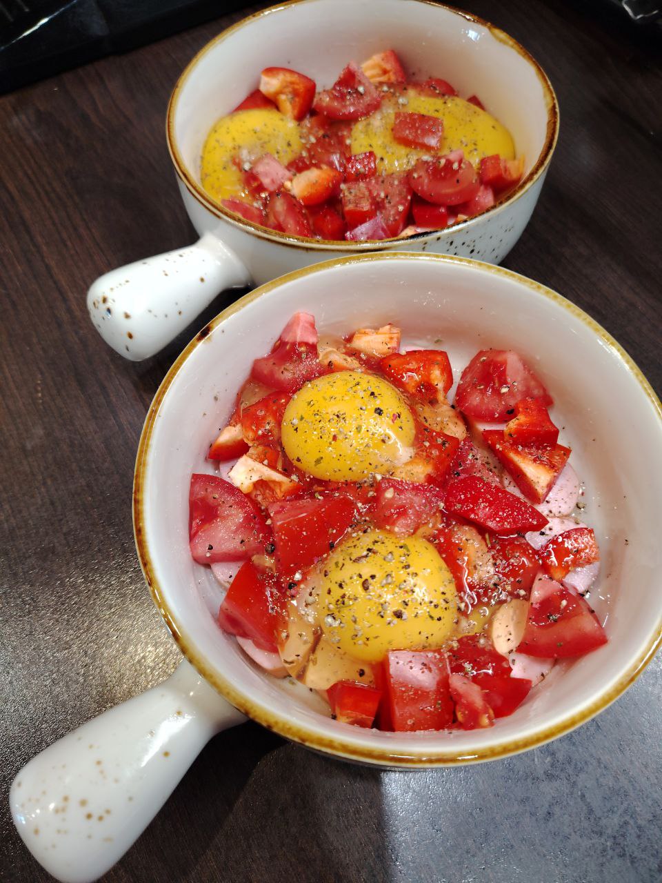 яйца запеченные с овощами