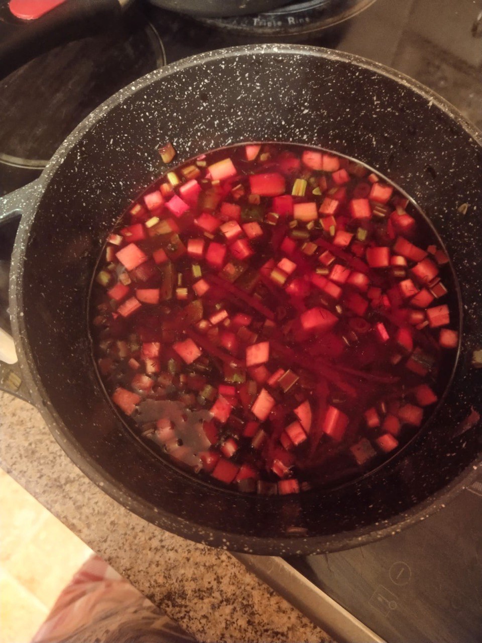 Свекольный холодник