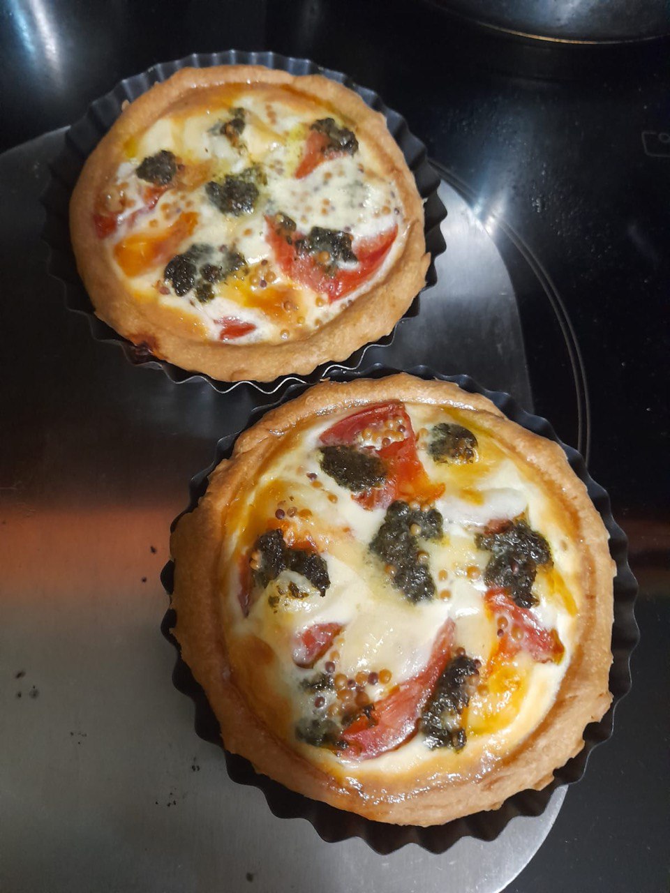 Мини-киш с моцареллой