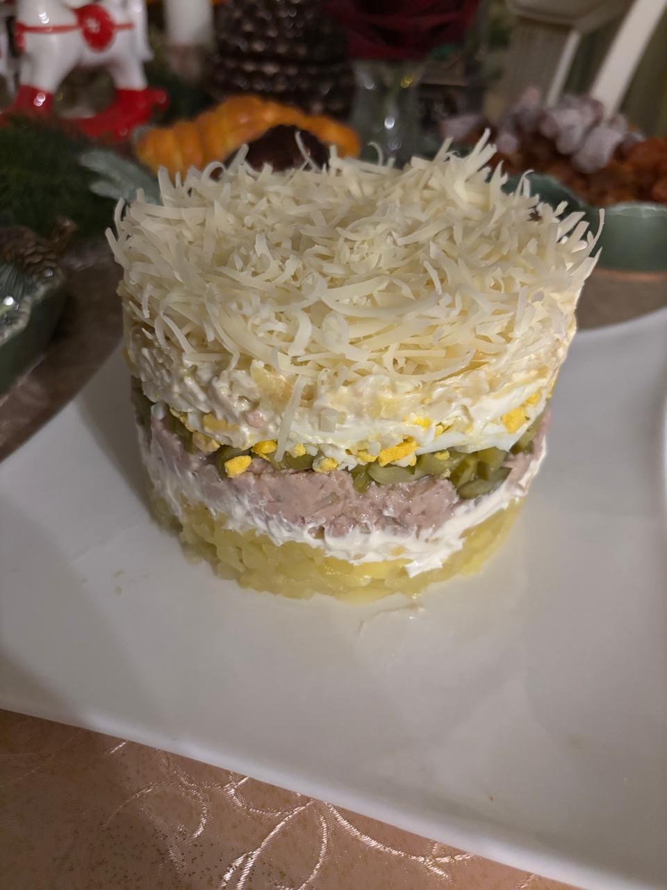 Салат из печени трески