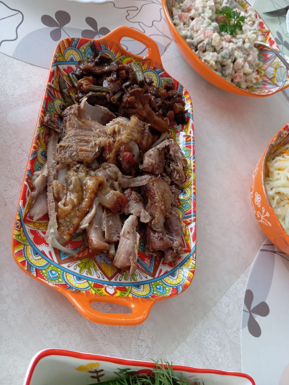 Голень индюшки запечённая