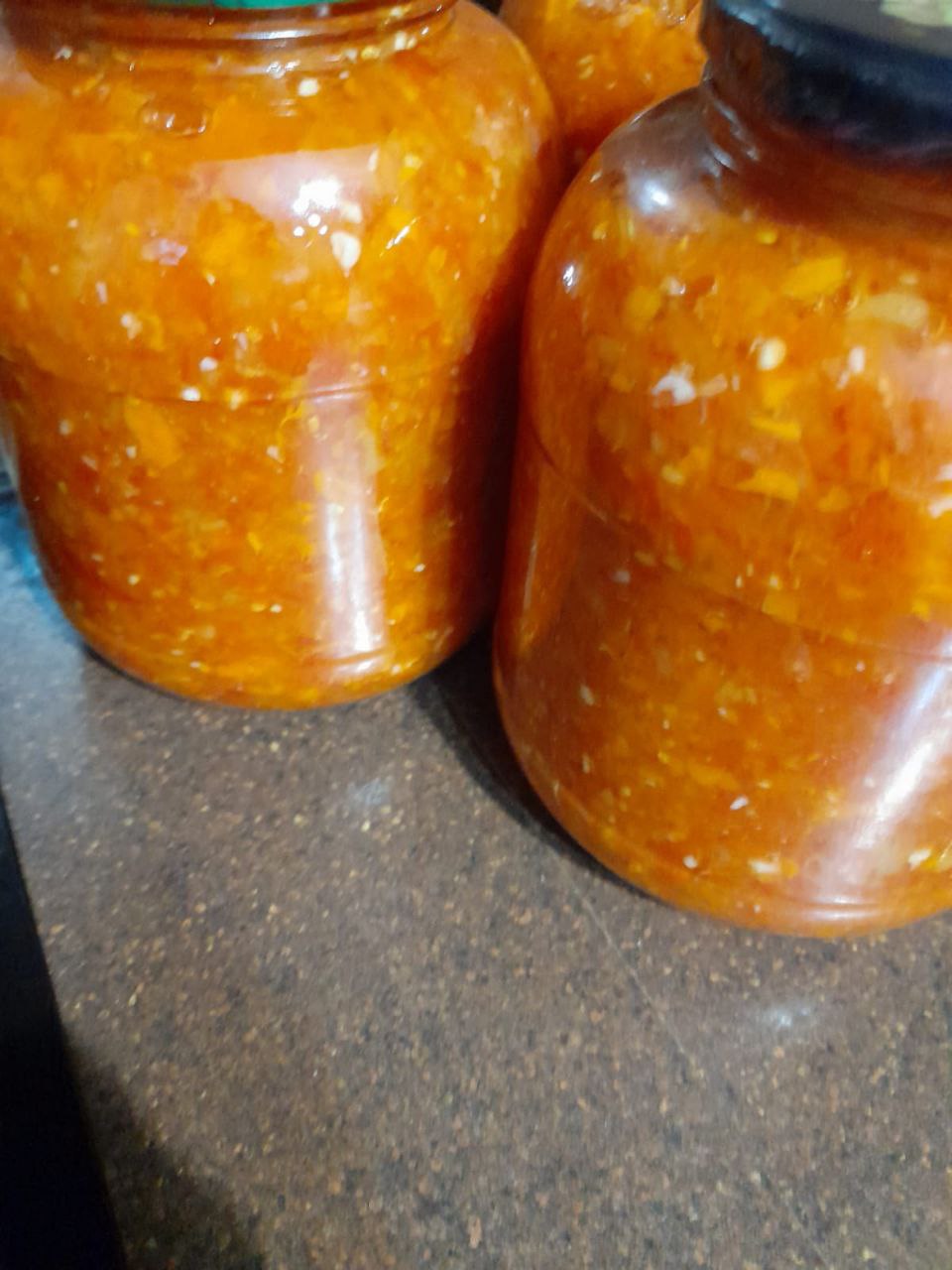 Аджика с яблоками