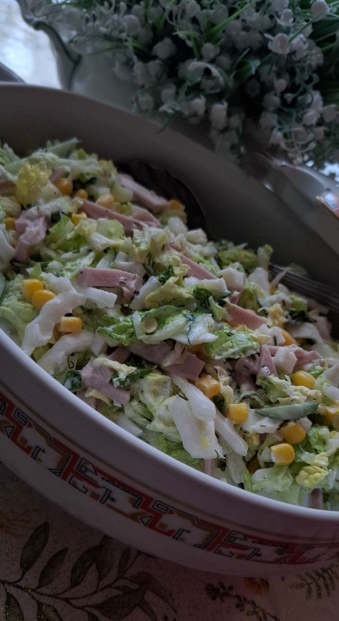 Салат с пекинской капустой и ветчиной