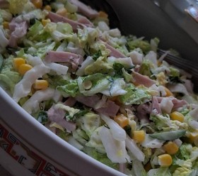 Салат с пекинской капустой и ветчиной